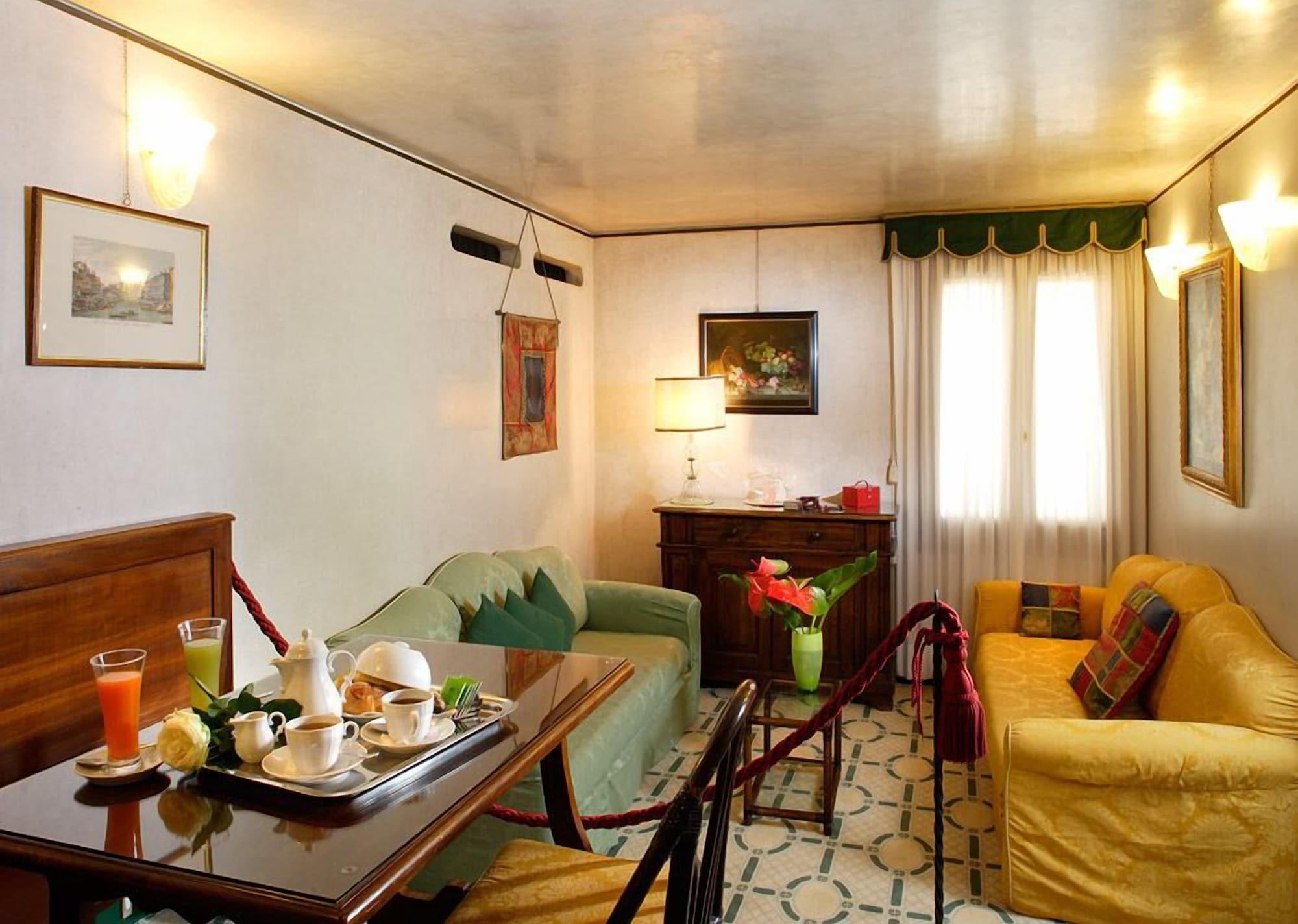 Palazzo Del Giglio Hotel Venedig Eksteriør billede